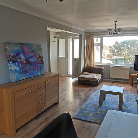 Bargain Rooms In Уэймут Экстерьер фото
