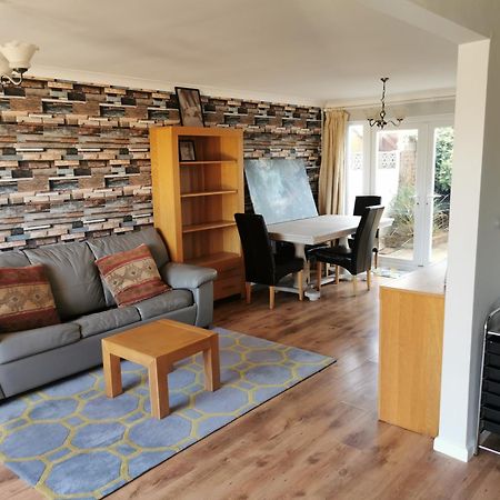 Bargain Rooms In Уэймут Экстерьер фото